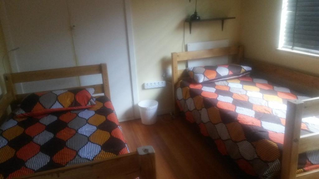 The Birches Backpacker Lodge Randburg Oda fotoğraf
